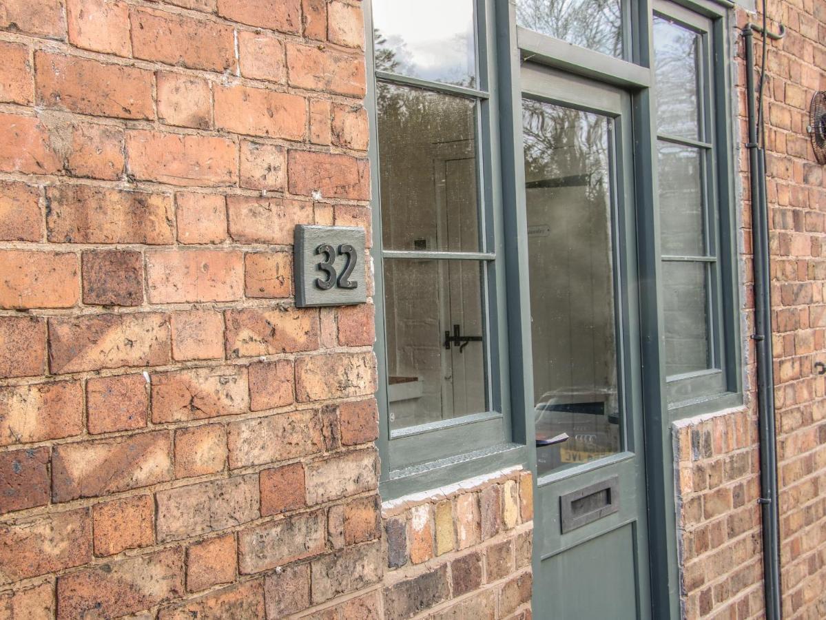 32 Church Hill Telford Exterior foto